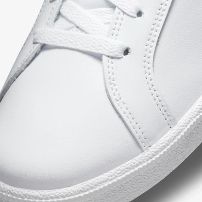 Court Royale 'White Black