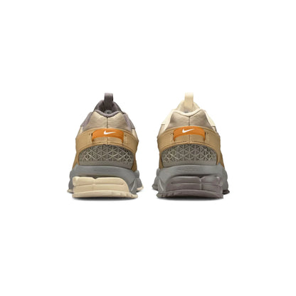 Vomero 5 Roam 'Running Poets' (2025)