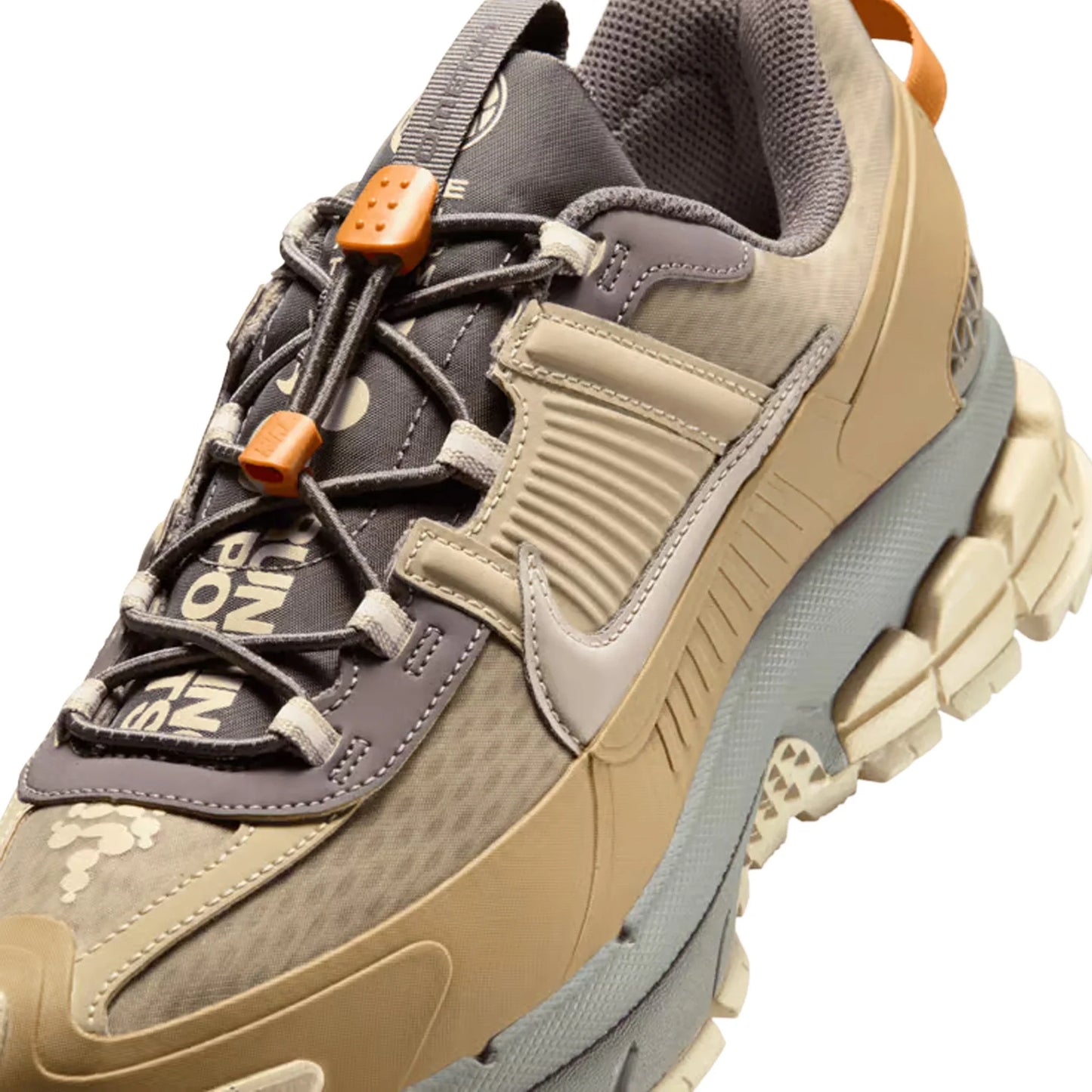 Vomero 5 Roam 'Running Poets' (2025)