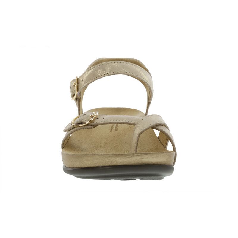 Women's Pampa Toe Loop Sandal in Soft Gold