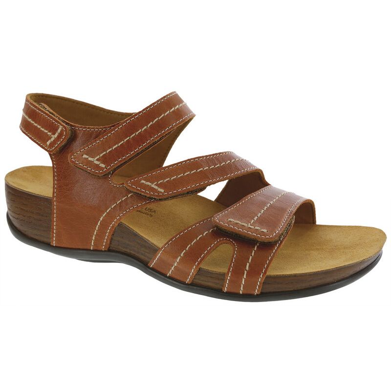 Women's Swerve Sandal in Chestnut