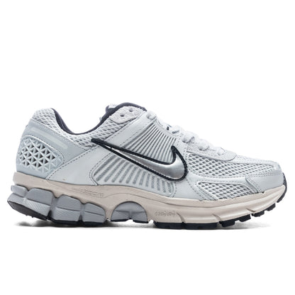 Women's Zoom Vomero 5 - Pure Platinum/Chrome/Light Orewood Brown