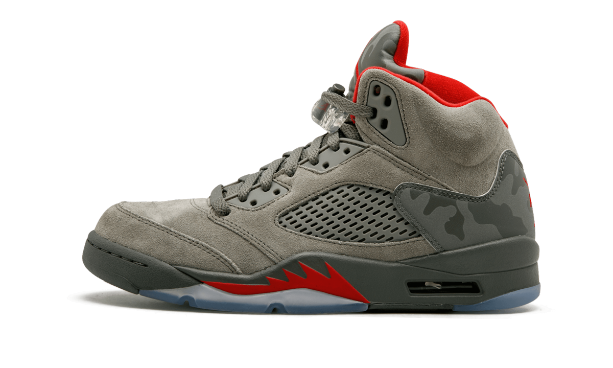 5 Retro "Camo" 136027 051