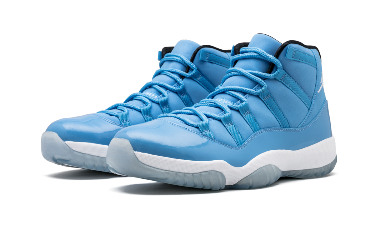 11 Retro "Pantone" 689479 405