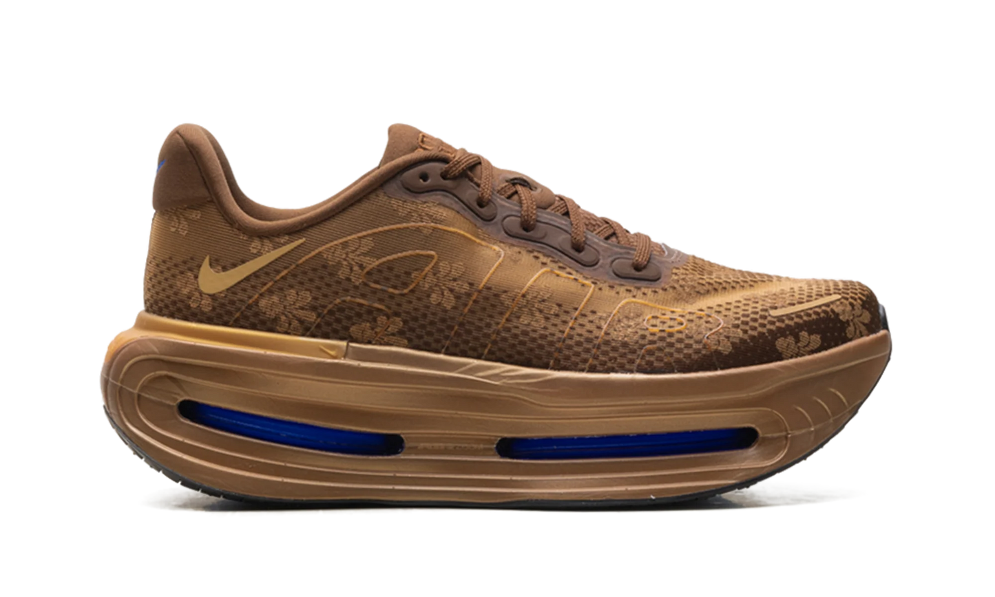 Vomero Premium WMNS "Flat Stout" IQ0028 200