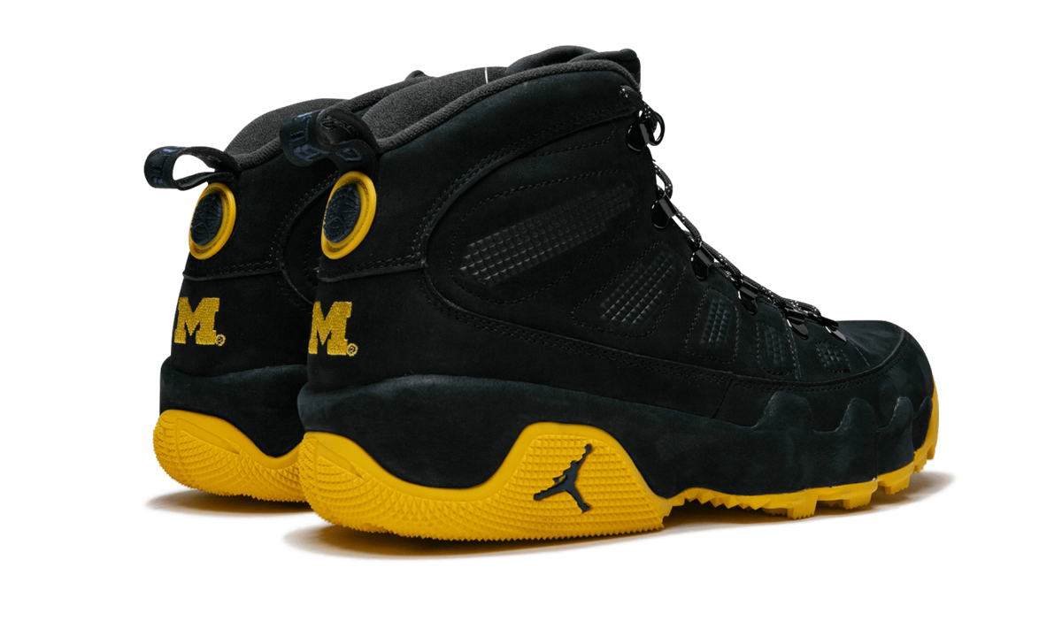 9 Retro Boot PE "Michigan State University" MNJDLS266 817838