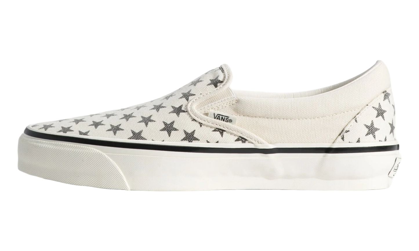 Classic Slip-On 98 LX "STARS MARSHMALLOW / BLACK" VN000Z7ZKIG