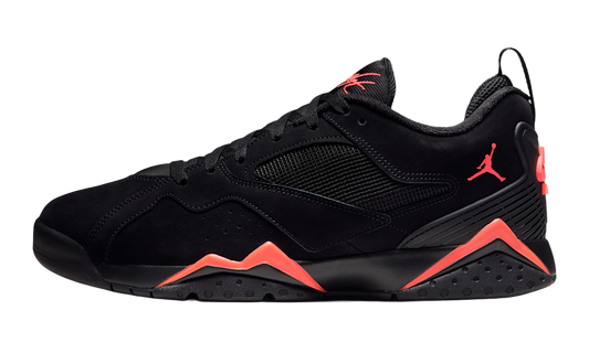 MVP 92 "Black / Infrared" HQ3950 003