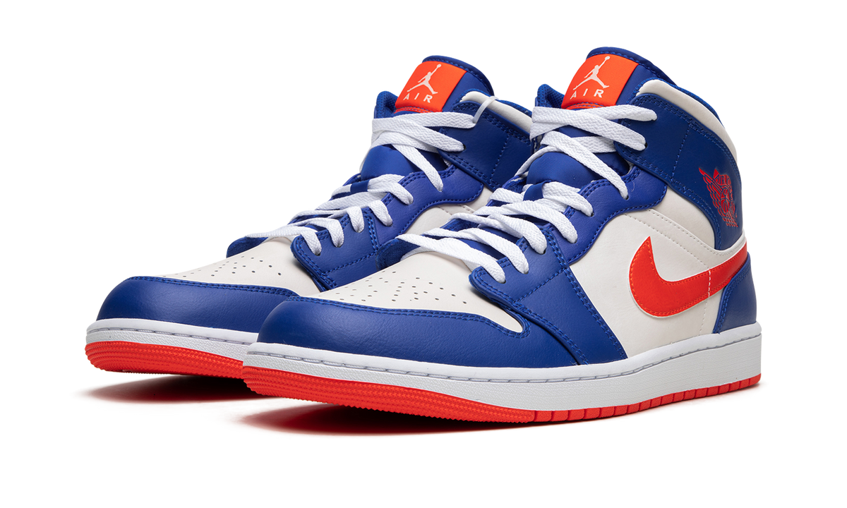1 Mid "Knicks" FD1029 400