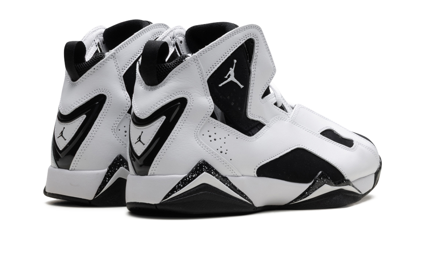 True Flight "White Black" HF4832 100