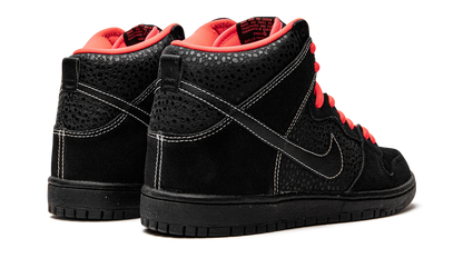 SB Dunk High Pro "Black Atomic Red" 305050 066