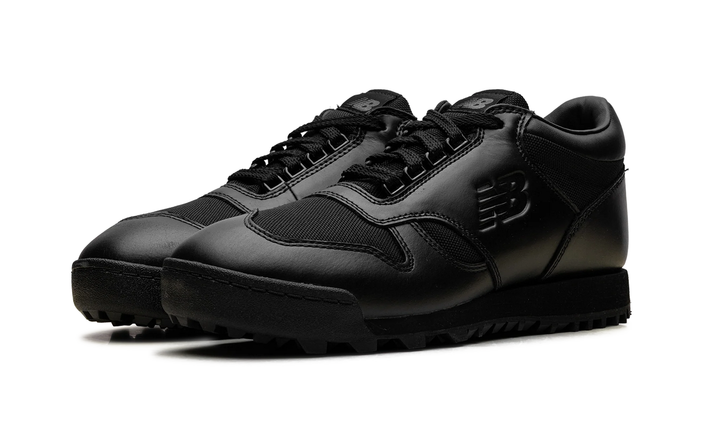Rainier Low "Triple Black" UALGSBBB