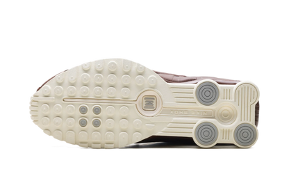 Nike Shox R4 WMNS "Dark Pony" IM6690 220