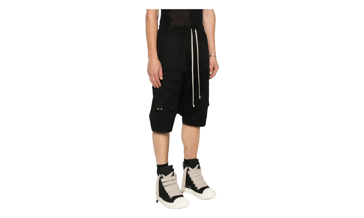 Cargo Pod Shorts "Black" RU02E1389 TE 09