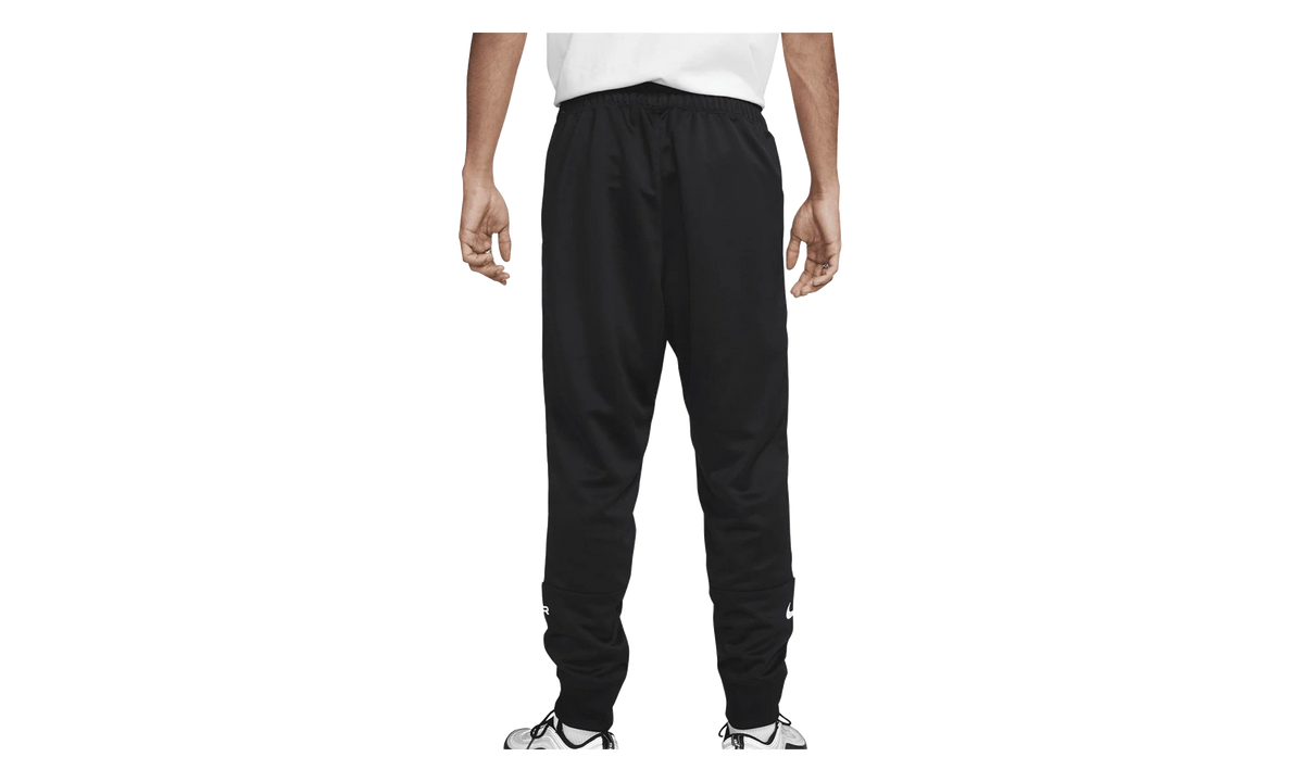 Air Joggers "Black / Summit White" FN7690 010