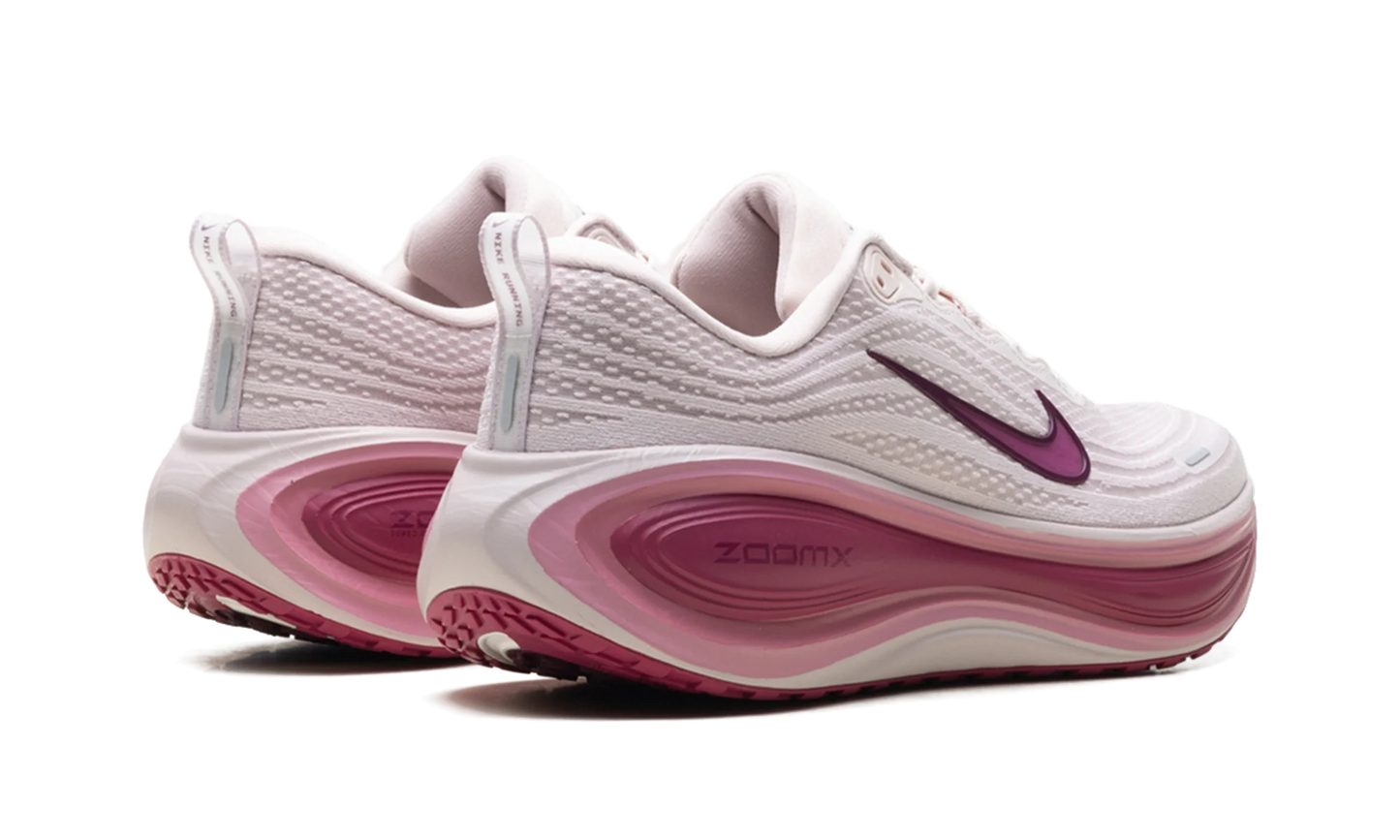 Vomero Plus Wmns "Red" HV8154 602