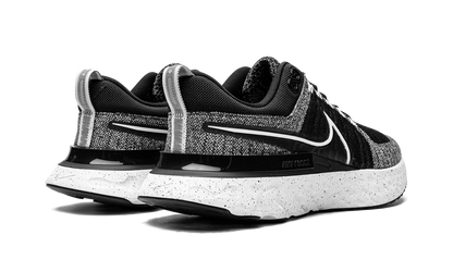 React Infinity Run Flyknit 2 CT2357 101