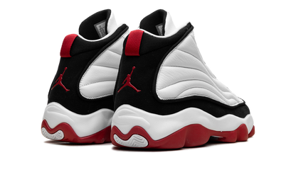 Pro Strong "White Black Gym Red" DC8418 116