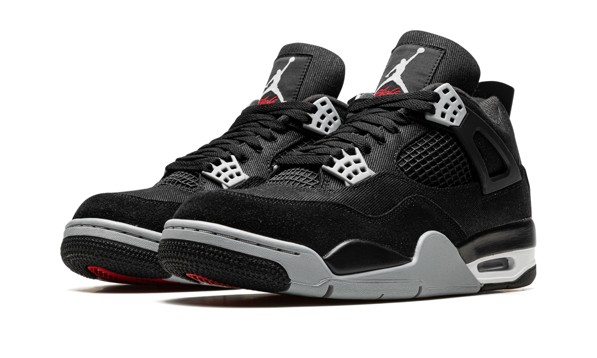 4 "Black Canvas" DH7138 006