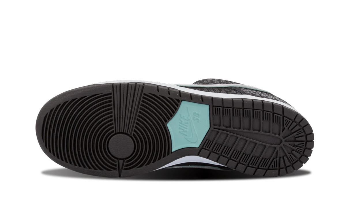 SB Dunk Low Pro Premium "Skate Park Of Tampa 20th Anniversary" 573901 002