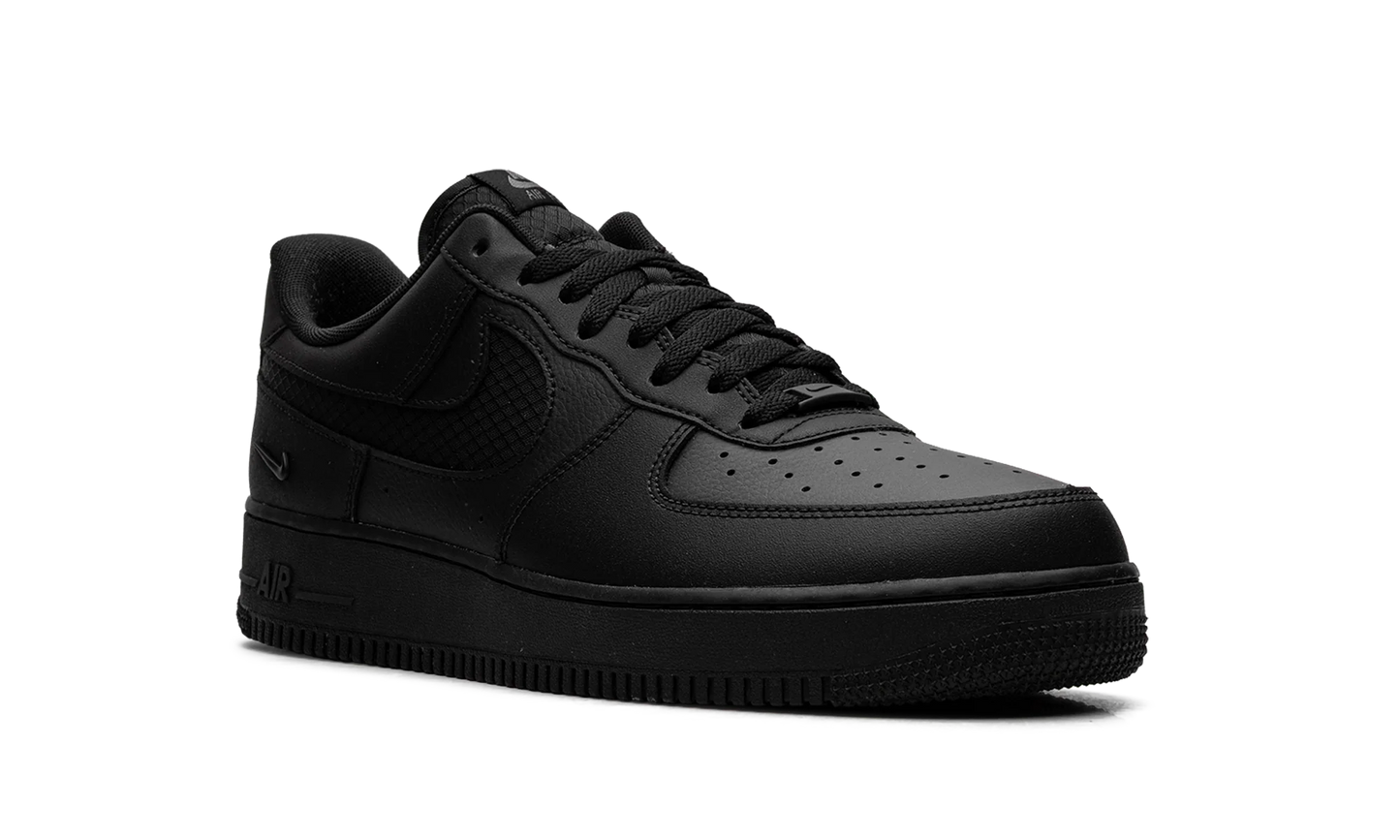 Air Force 1 '07 LV8 "Triple Black Ripstop" IH4452 001