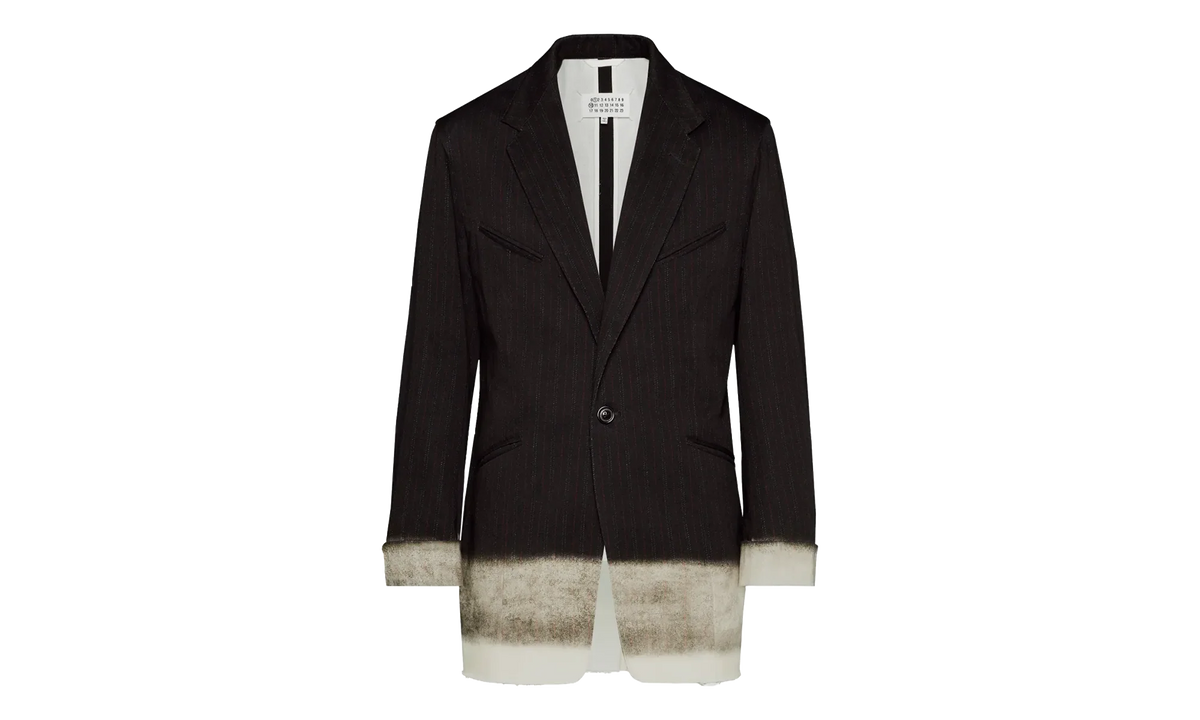 Pinstriped Trompe L'oeil Blazer with Gradient Hem "Black" S50BN0524M35012001S