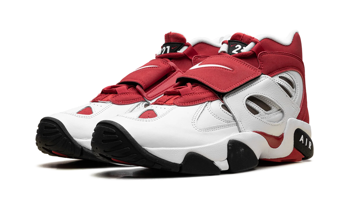 Air Diamond Turf II "Prime Red" II7080 600