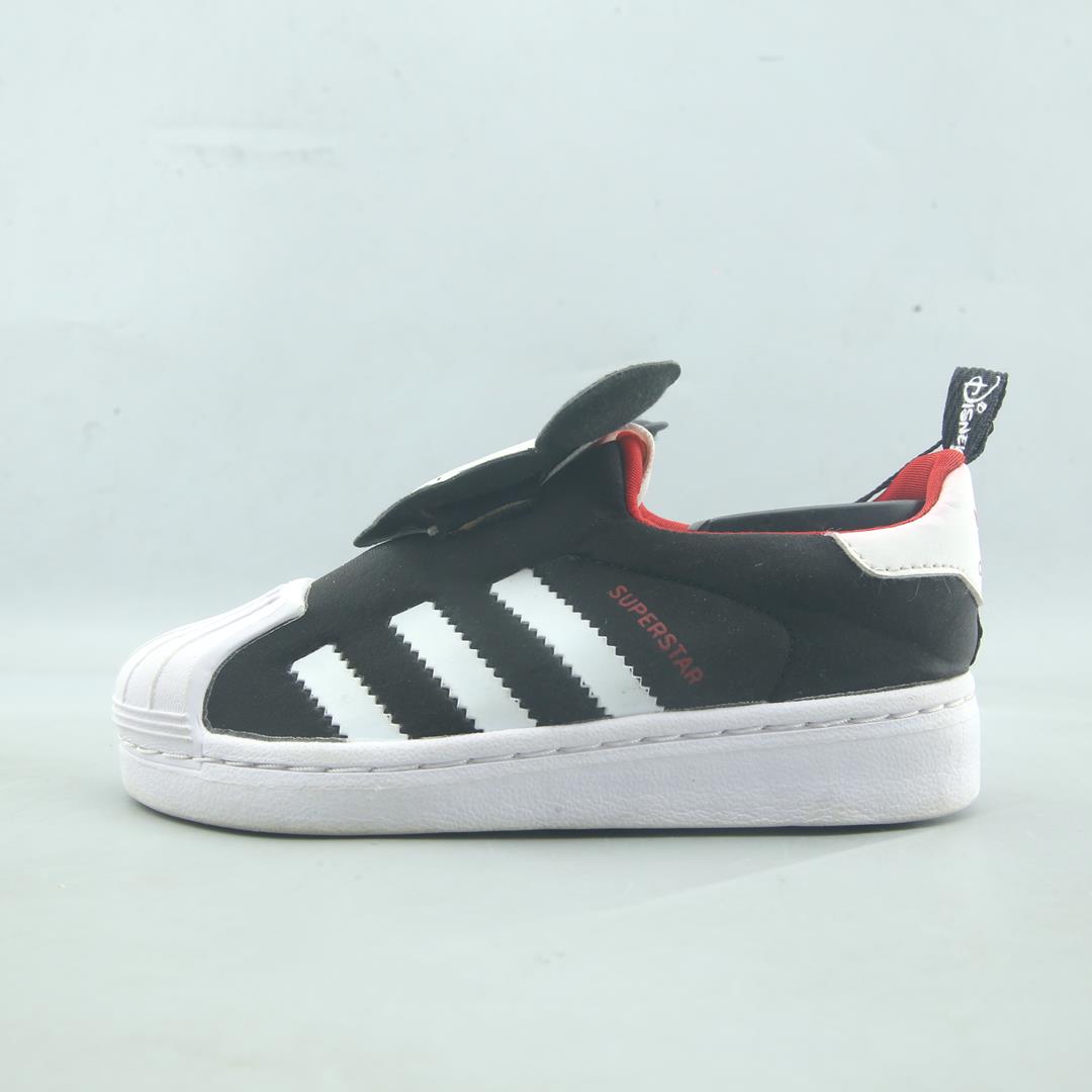 DISNEY X SUPERSTAR 360