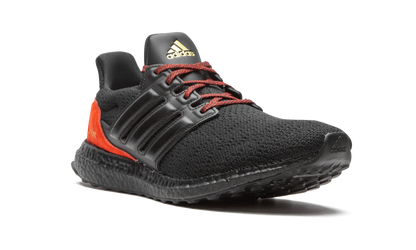 Ultraboost "Core Black / Red Suede" FW4899