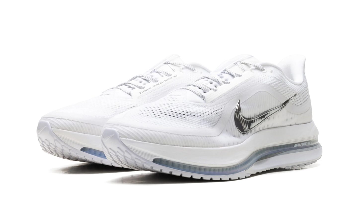 Pegasus Premium "White Metallic Silver" HQ2592 102