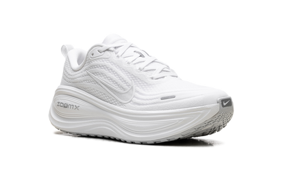 Vomero Plus WMNS"Triple White" HV8154 102