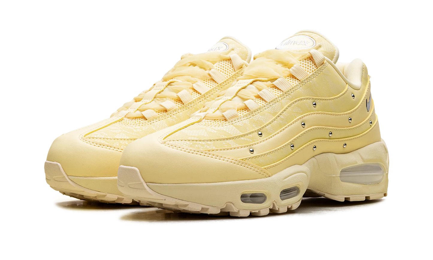 Air Max 95 WMNS "Soft Yellow Silver Studded" IQ3444 722