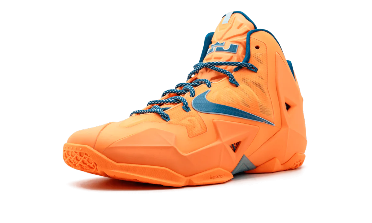 Lebron 11 "Atomic Orange" 616175 800