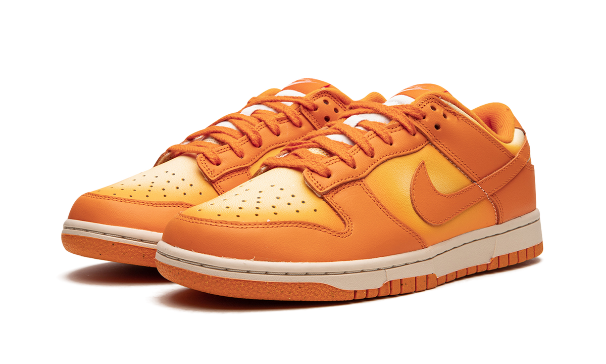 DUNK LO MNS WMNS"Magma Orange" DX2953 800