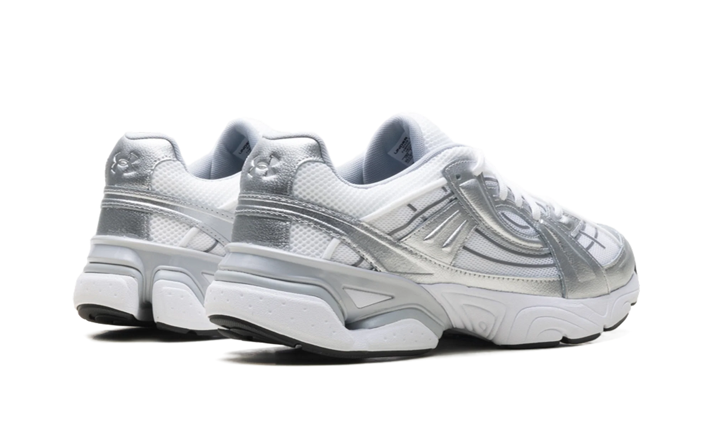 UA Sola "White Metallic Silver" 6005284 100