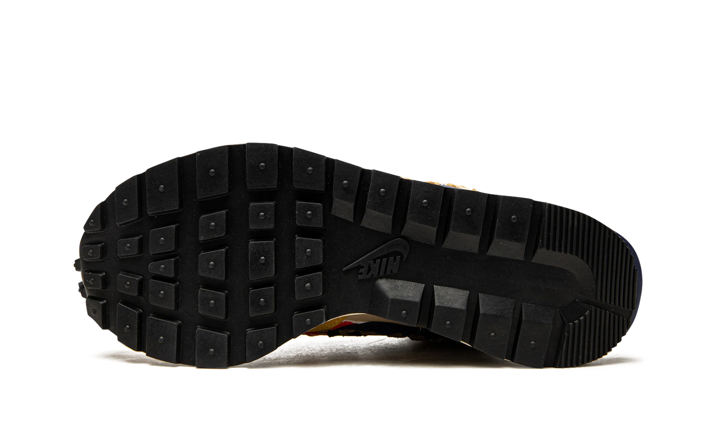 VaporWaffle "Sacai x Jean Paul Gaultier - Multicolor" DH9186 200