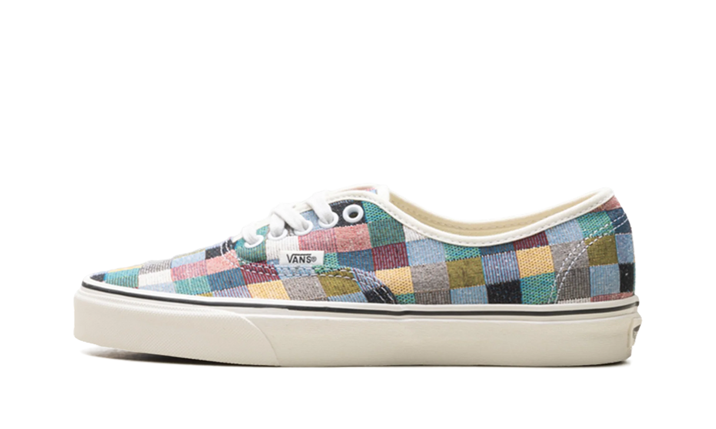 Authentic "Woven Checkers" VN0A38EM011