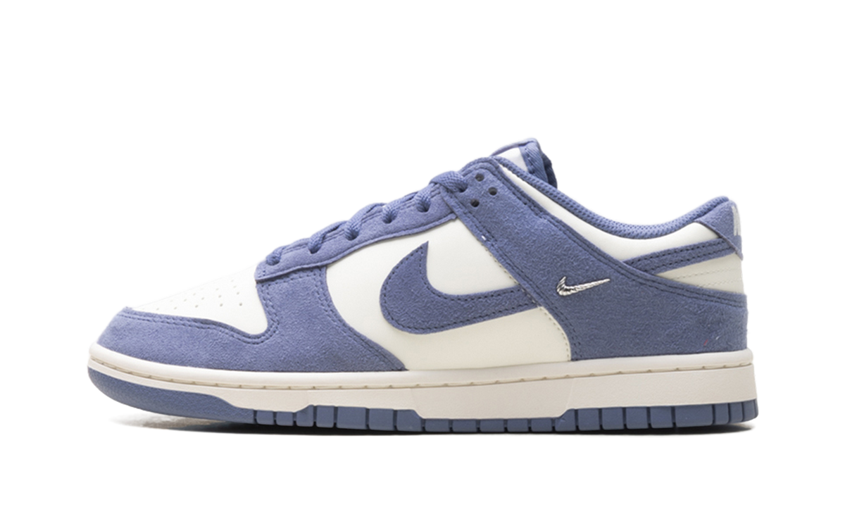 Dunk Low WMNS"World Indigo Mini Swoosh" IB4417 103