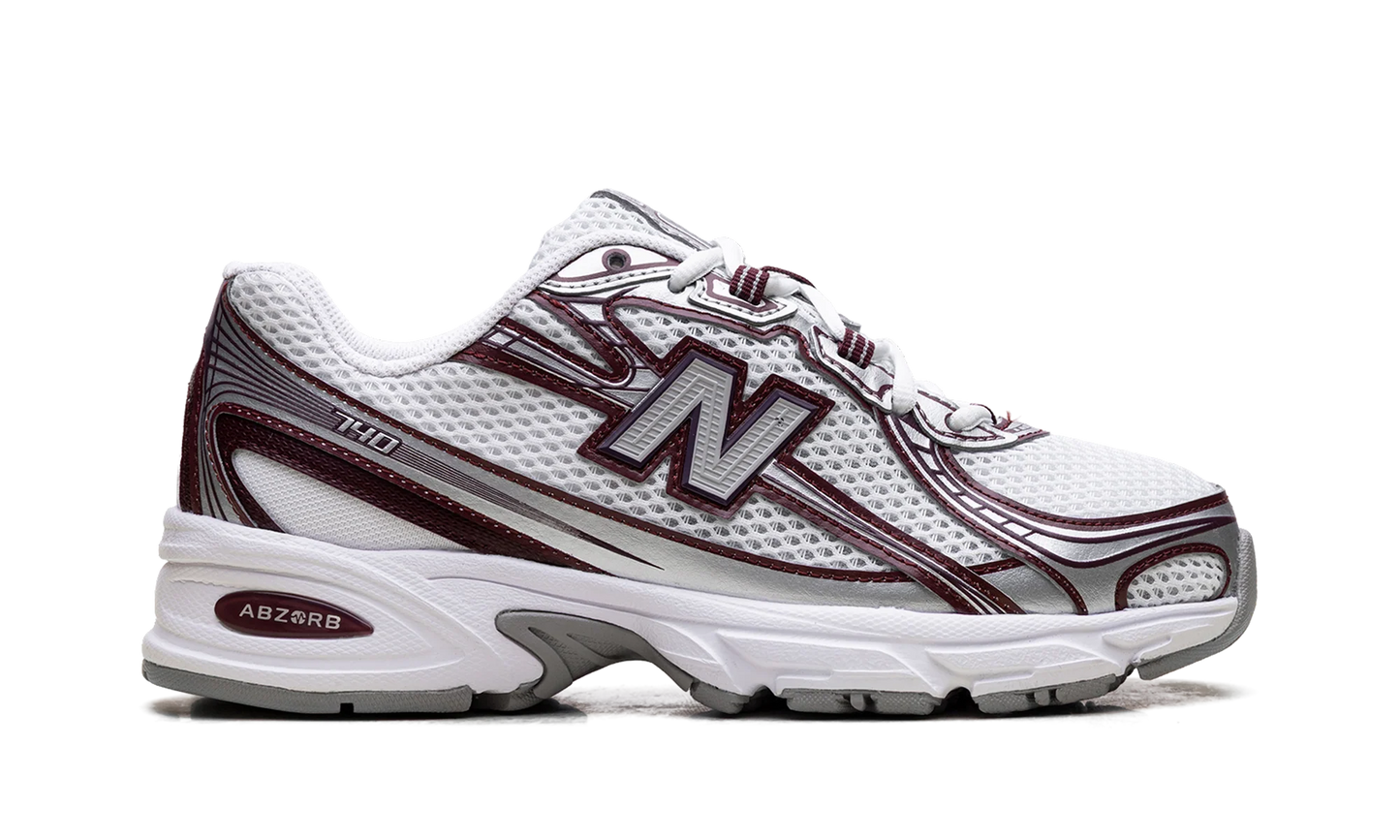 740v2 "White Burgundy Silver" U740jw2