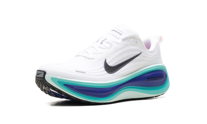 Vomero Plus "White Bright Concord Hyper Turquoise" HV8150 104