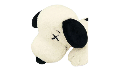 Uniqlo x Peanuts Snoopy Plush (Small) "White" KAWS202497