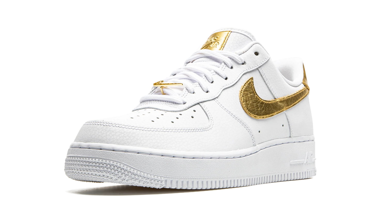 Air Force 1 Low '07 LV8 "Gold Foil" DC2181 100
