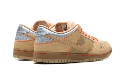 SB Dunk Low "Som Tum" IB6206 701