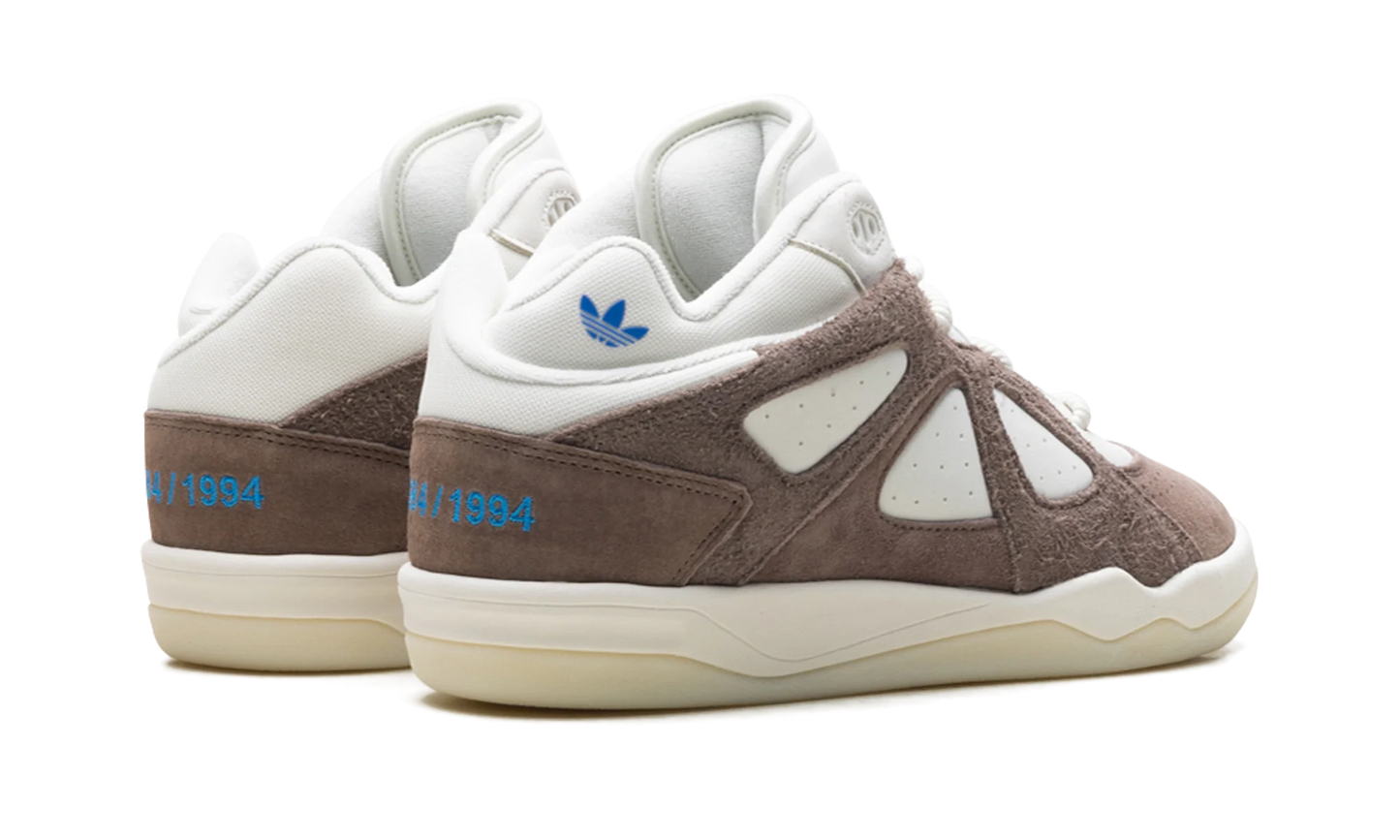 BadBo 1.0 "Bad Bunny - Brown" JS1469
