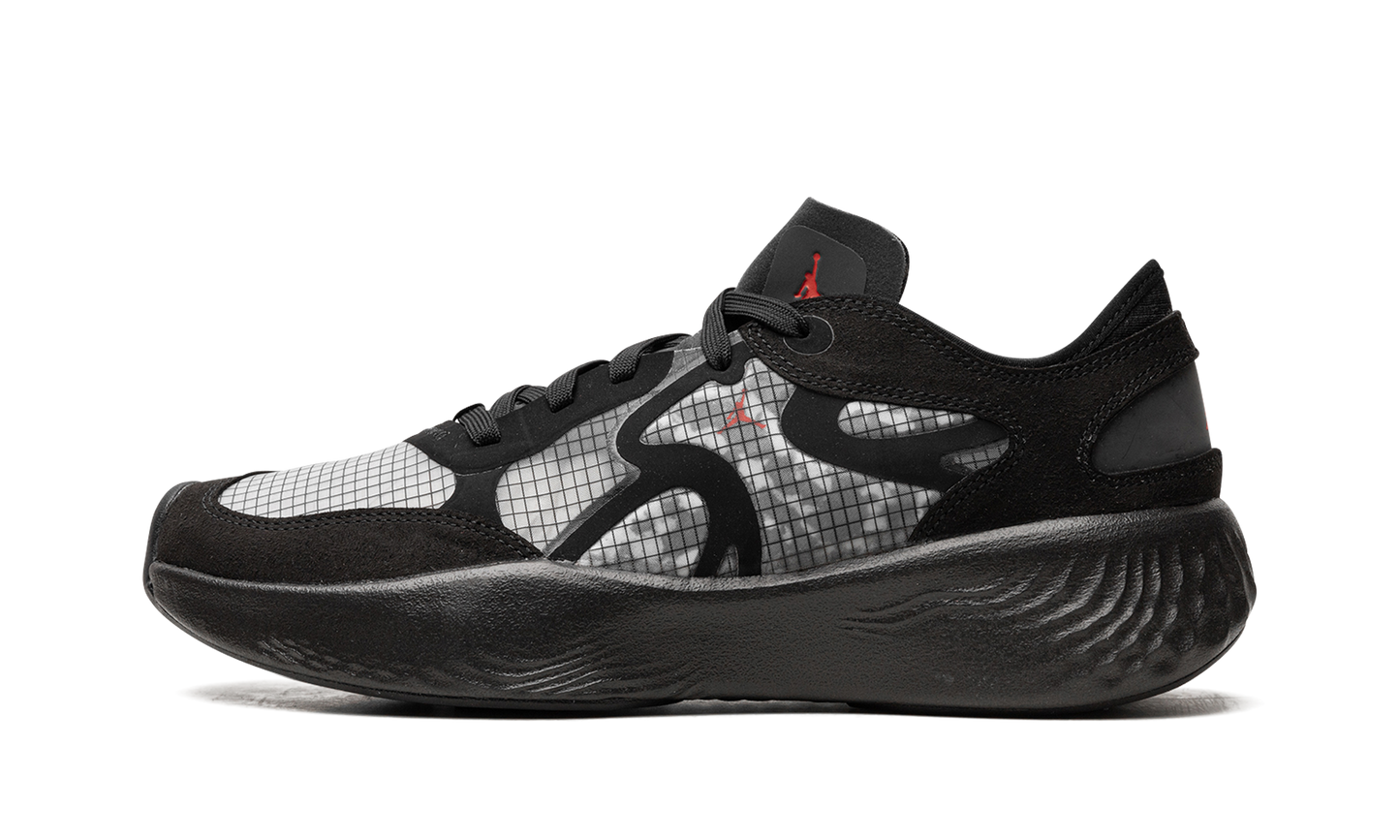 Delta 3 Low "Black Anthracite" DN2647 060