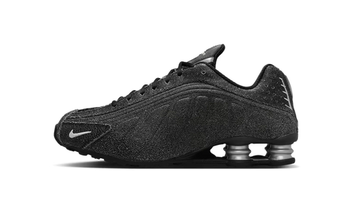 Shox R4 "Distressed Leather - Black" IO4544 002