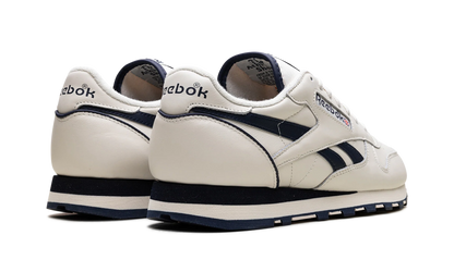 Classic Leather 1983 Vintage "White Navy" 100202782