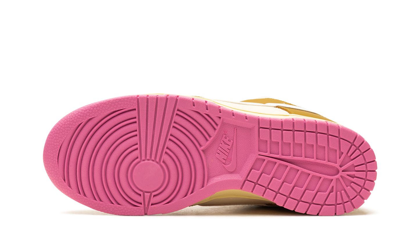 DUNK LO SE WMNS"Dance - Bronzine Pink" FD8683 700