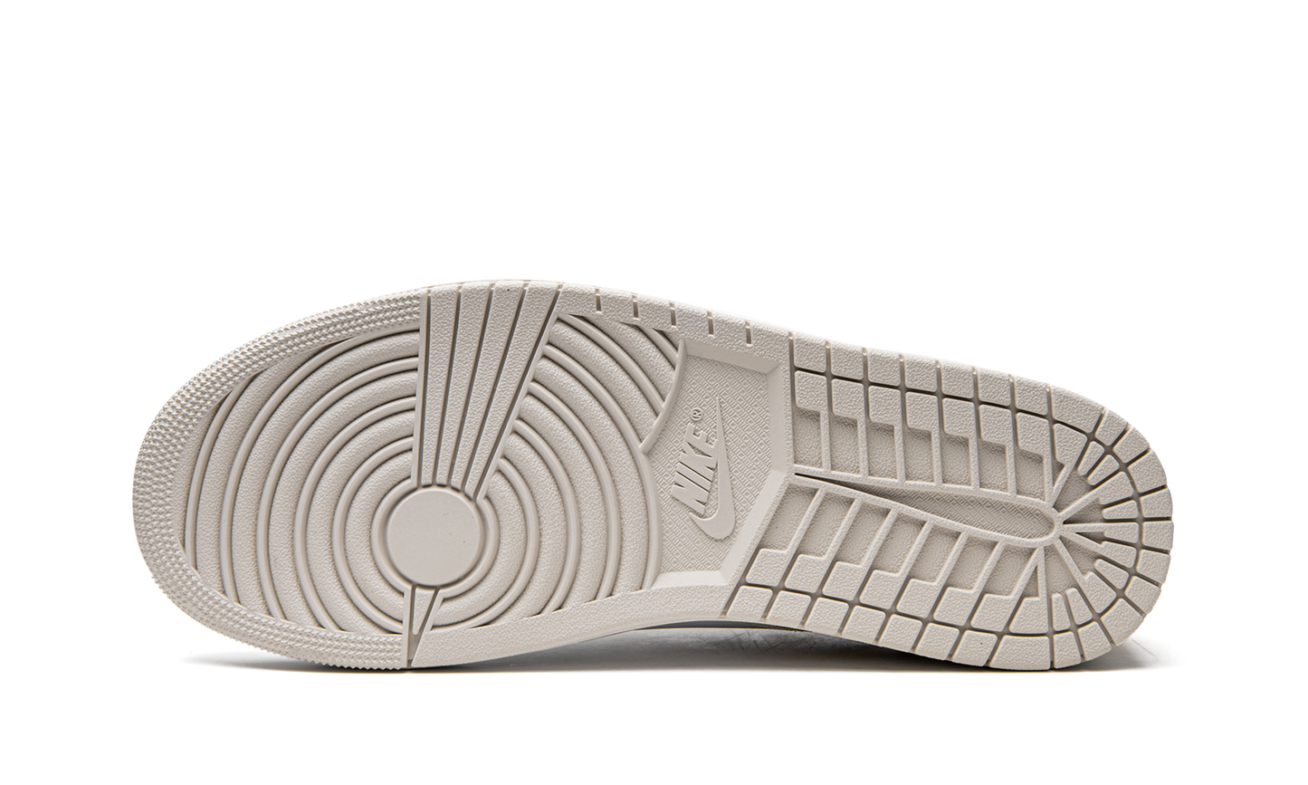1 Centre Court "White Gold" DQ8577 100