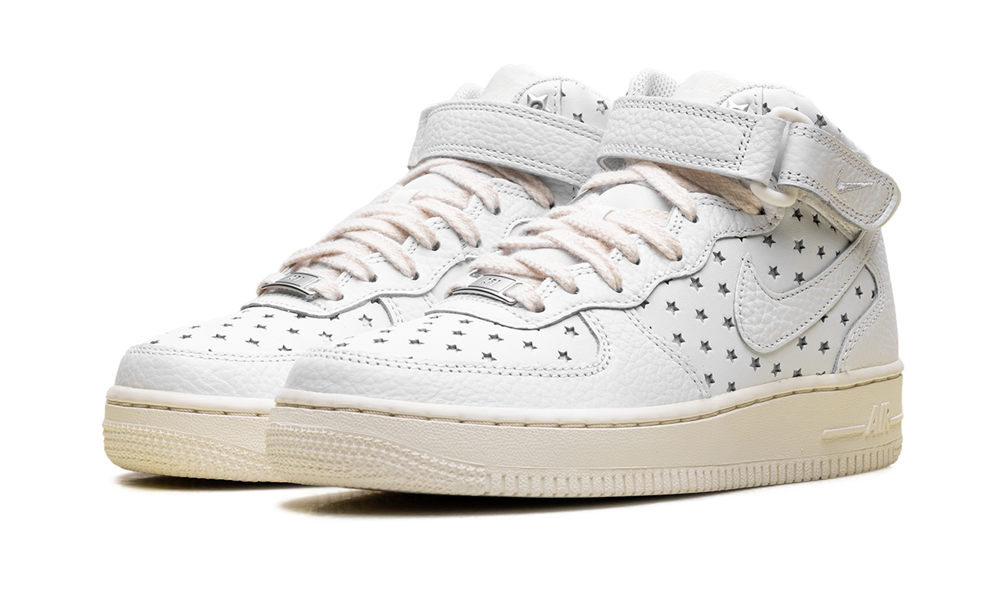 AIR FORCE 1 MID WMNS"CUT OUT STARS" DV3451 100